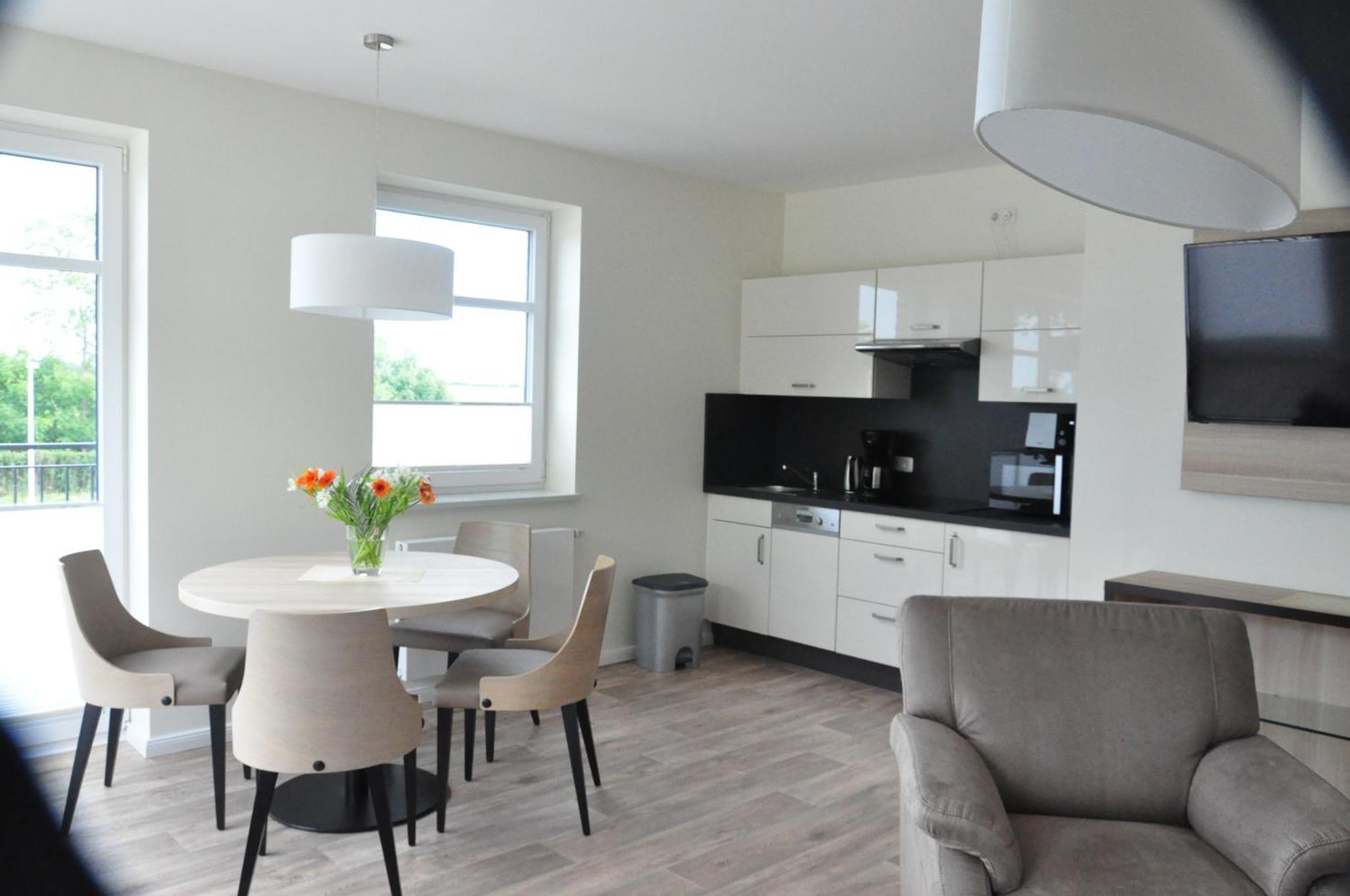 Avalon Hotel Bellevue Fehmarn Bagian luar foto
