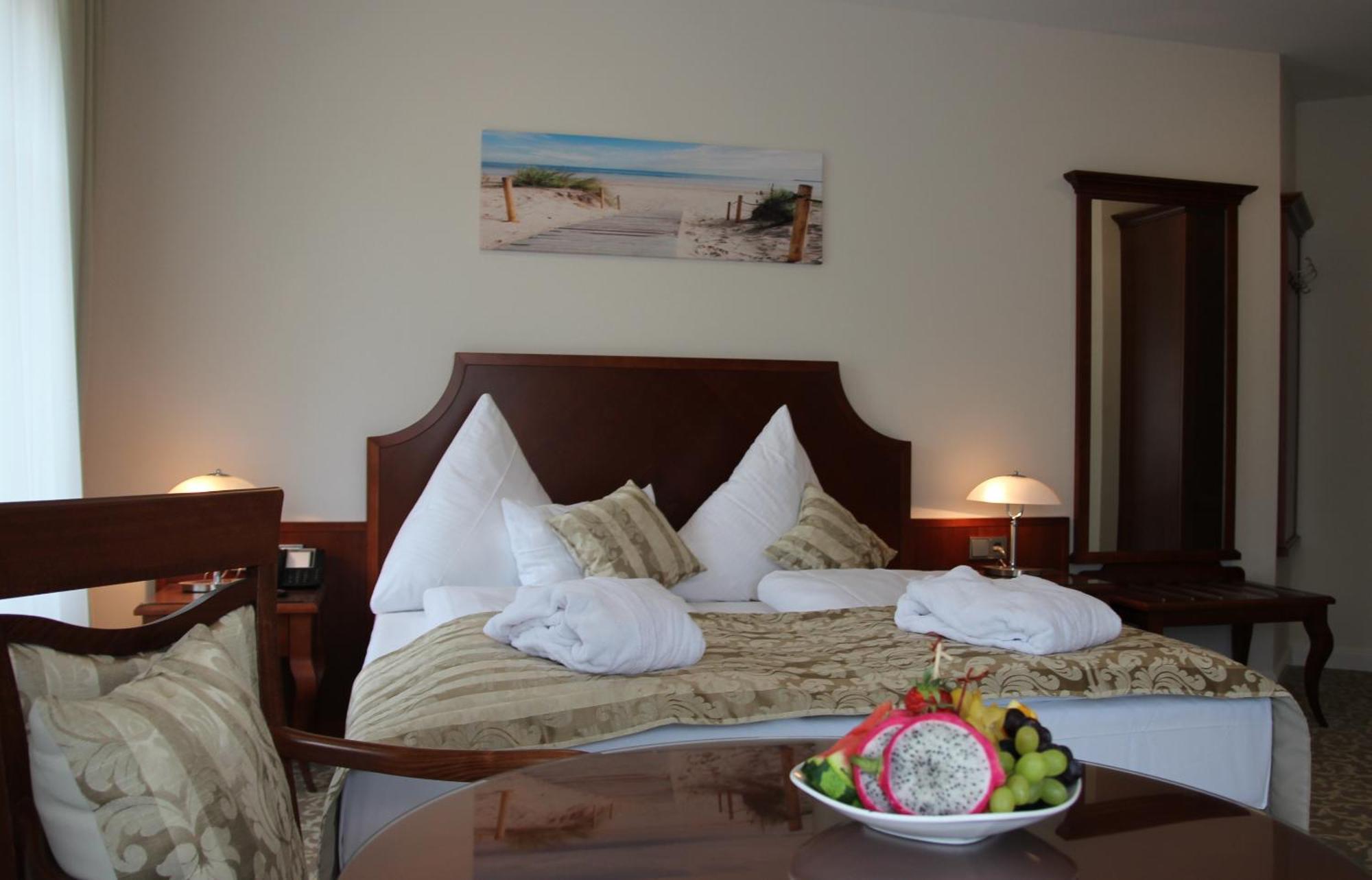 Avalon Hotel Bellevue Fehmarn Bagian luar foto