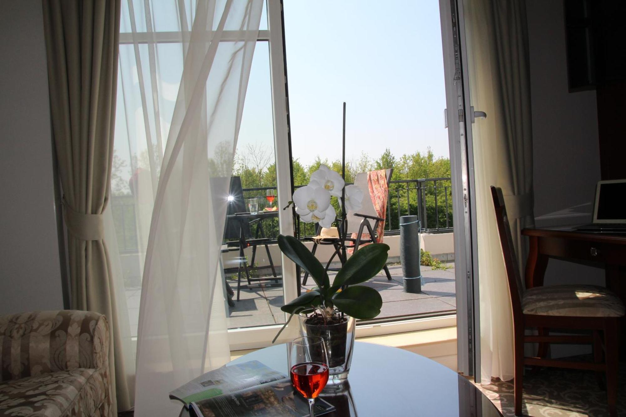 Avalon Hotel Bellevue Fehmarn Bagian luar foto